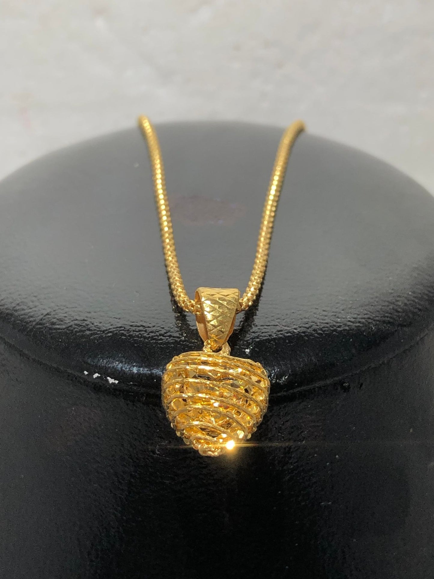 
                  
                    Gold Necklace & Pendant
                  
                