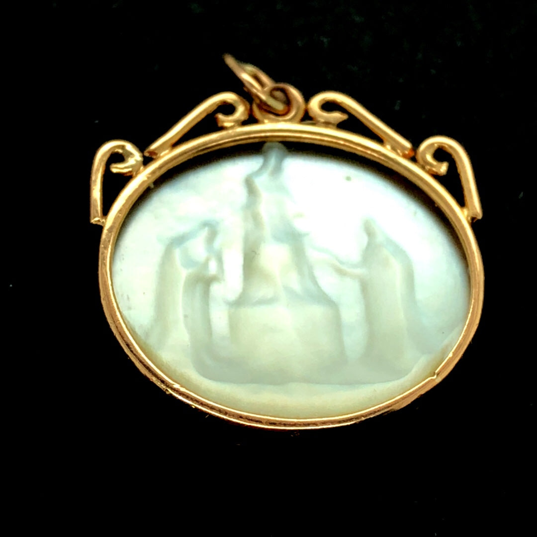 
                  
                    Gold Hologram Pendant
                  
                