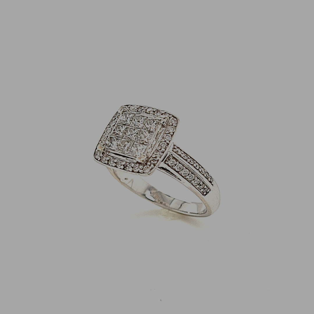 
                  
                    Ladies White Gold Ring
                  
                