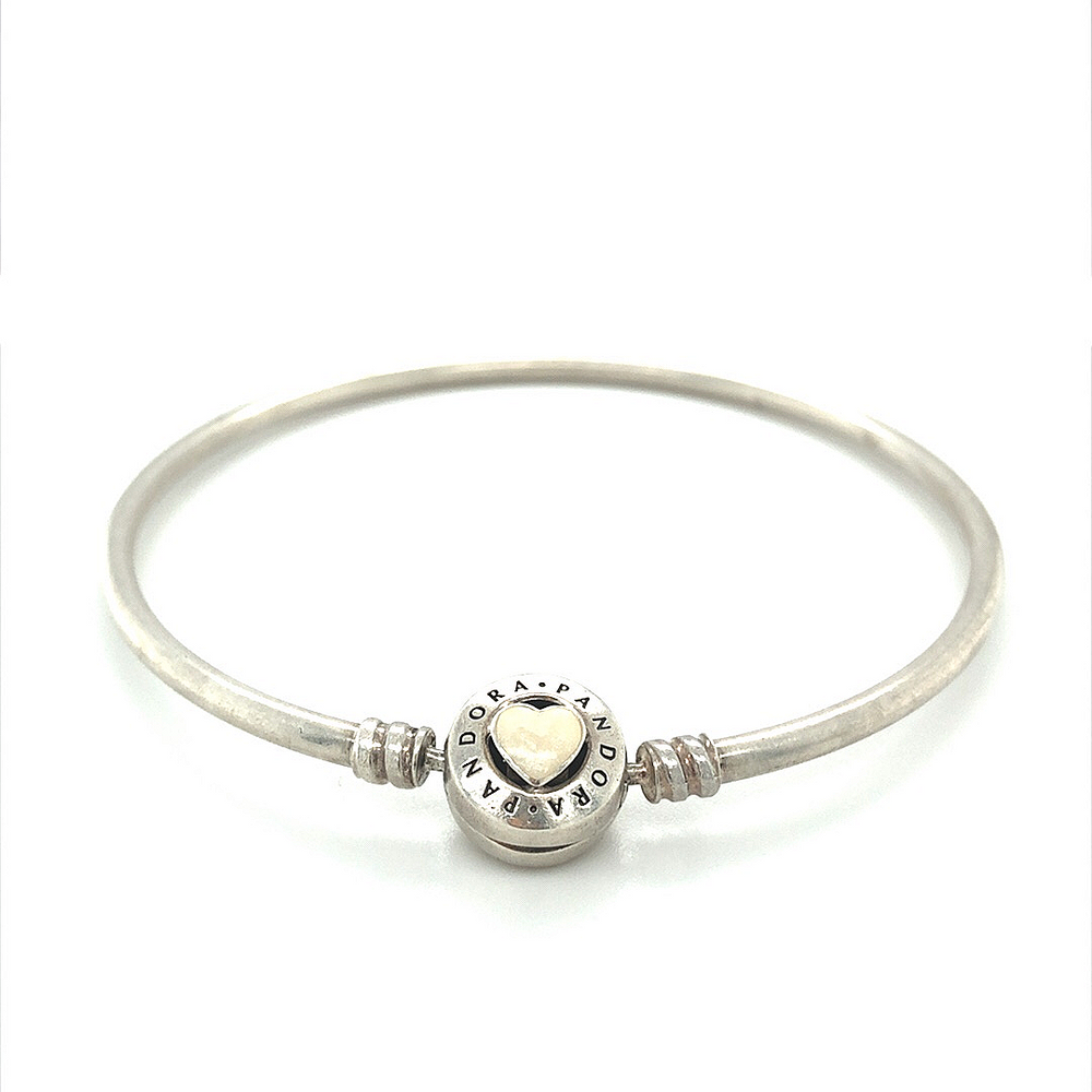 Pandora best sale clasp bangle