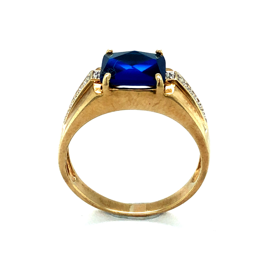 
                  
                    Men’s Yellow Gold Blue Sapphire Ring
                  
                