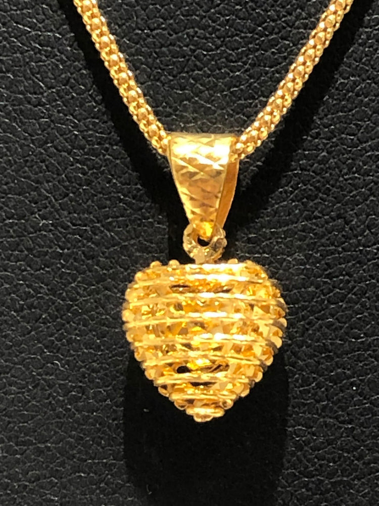 
                  
                    Gold Necklace & Pendant
                  
                